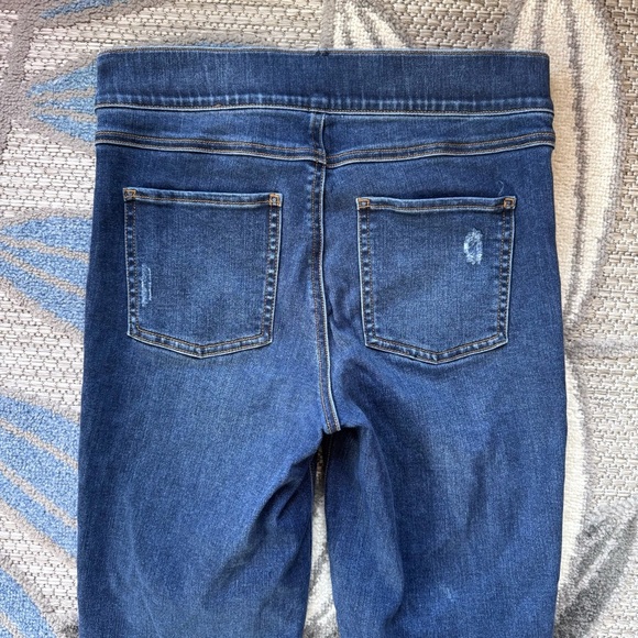 Spanx Women's Medium Wash Denim Distressed Legging Ankle Skinny Size Small - Picture 4 of 7
